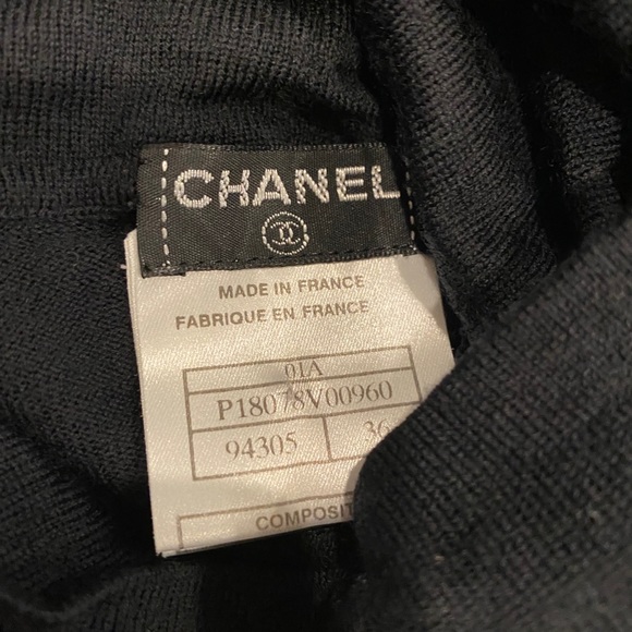 Authentic Chanel long sleeve sweater top shirt 36 - Picture 2 of 4